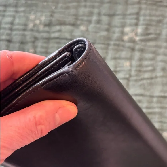 Coach Classic Black Tri-Fold Leather Wallet - Picture 10 of 16